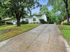 2301  Wood Cliff Court , Arlington Texas 76012