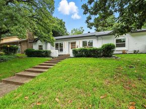 2301  Wood Cliff Court , Arlington Texas 76012