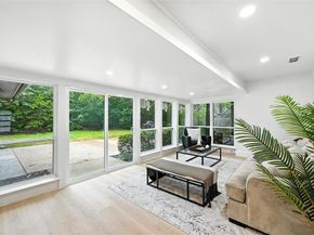 2301  Wood Cliff Court , Arlington Texas 76012