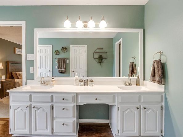5025  Barberry Drive , Fort Worth Texas 76133