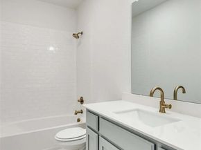 500  Lakeway Lane , Justin Texas 76247