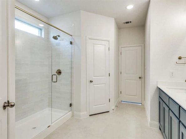 500  Lakeway Lane , Justin Texas 76247