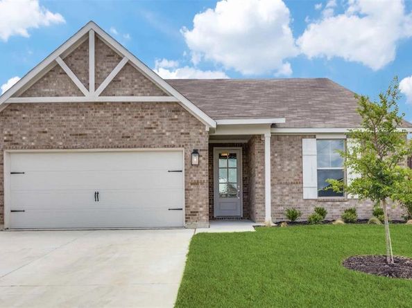 500  Lakeway Lane , Justin Texas 76247