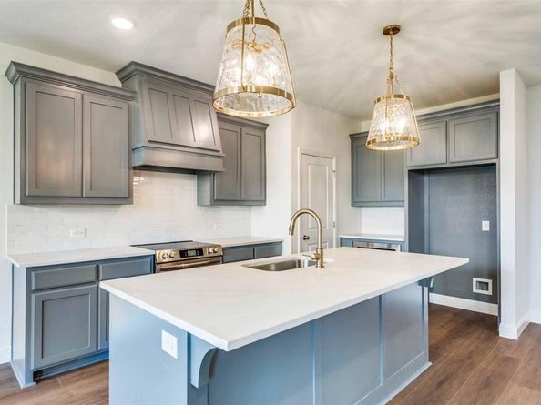 500  Lakeway Lane , Justin Texas 76247
