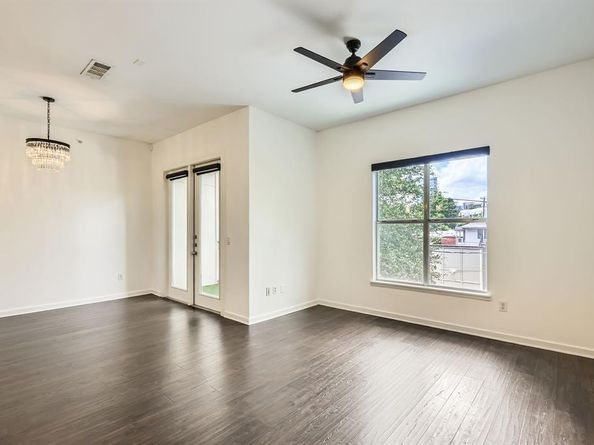 2950  Mckinney Avenue  201, Dallas Texas 75204