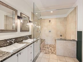 2950  Mckinney Avenue  201, Dallas Texas 75204