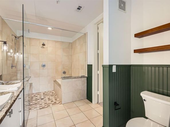 2950  Mckinney Avenue  201, Dallas Texas 75204