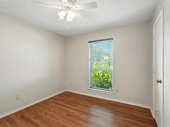 3013  Alderon Lane , Garland Texas 75044