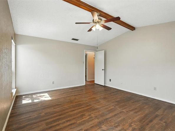3013  Alderon Lane , Garland Texas 75044