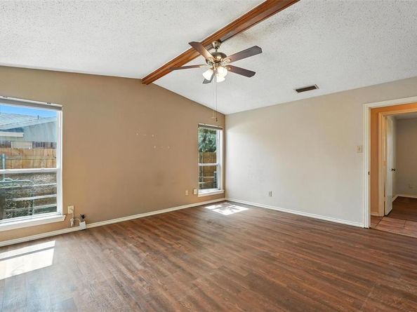3013  Alderon Lane , Garland Texas 75044