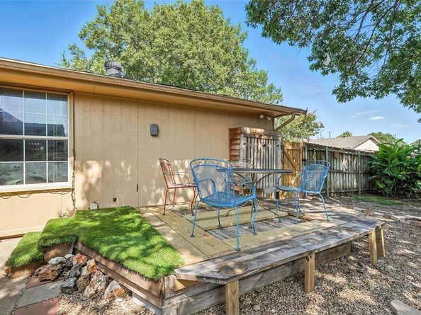 3013  Alderon Lane , Garland Texas 75044