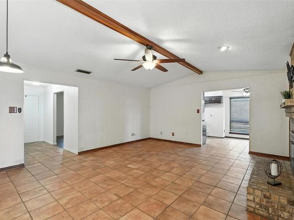 3013  Alderon Lane , Garland Texas 75044