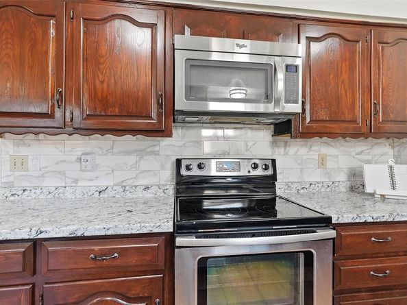 3013  Alderon Lane , Garland Texas 75044