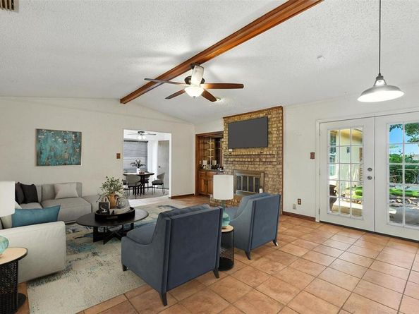 3013  Alderon Lane , Garland Texas 75044