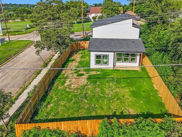 1400  Belzise Terrace , Fort Worth Texas 76104