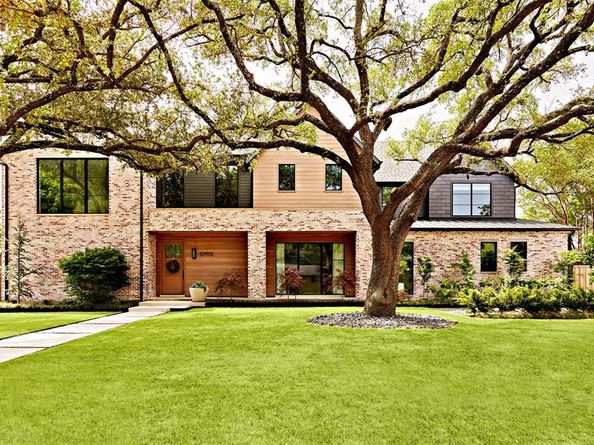 10915  Snow White Drive , Dallas Texas 75229