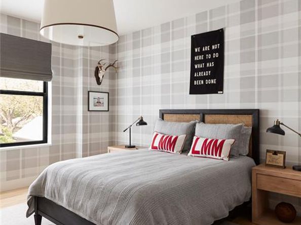 10915  Snow White Drive , Dallas Texas 75229