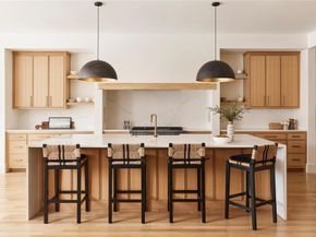 10915  Snow White Drive , Dallas Texas 75229