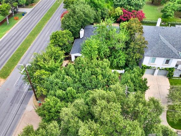 5305  Nakoma Drive , Dallas Texas 75209