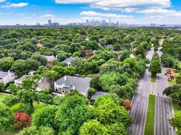 5305  Nakoma Drive , Dallas Texas 75209