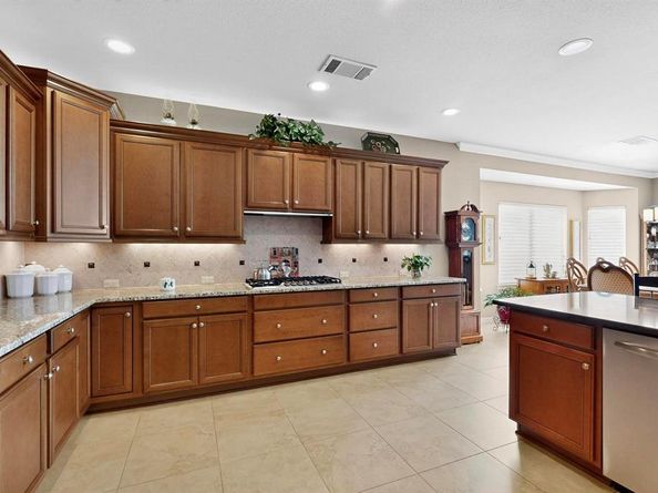 9517  Crestview Drive , Denton Texas 76207