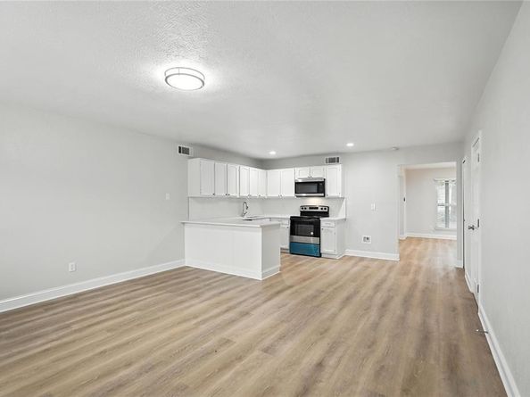 1409  Blanco Lane , Garland Texas 75040