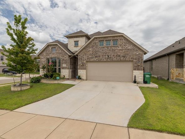 3820  Carmel Hills Drive , Denton Texas 76208