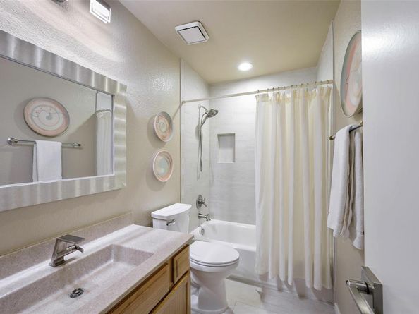 2903  Fort Point Lane , Carrollton Texas 75007