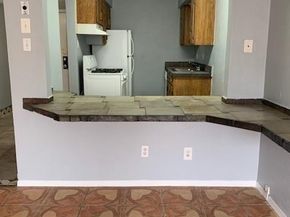 5063  Ridglea Lane  1006, Fort Worth Texas 76116