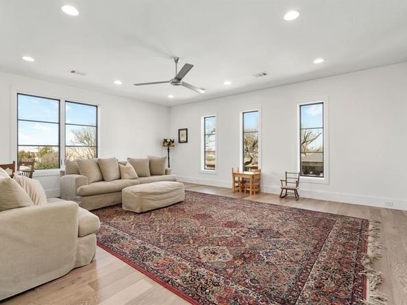 3760  Juniper Drive , Dallas Texas 75220