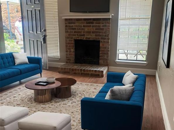 9520  Royal Lane  103, Dallas Texas 75243