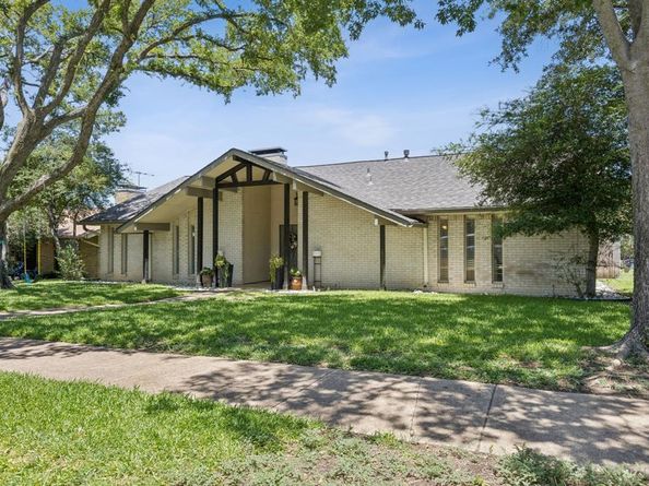 7741  El Santo Lane , Dallas Texas 75248