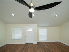 1639  Barlow Avenue , Dallas Texas 75224