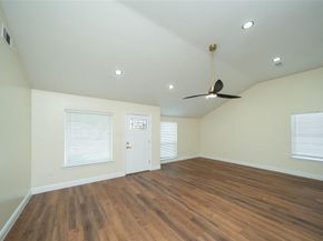 1639  Barlow Avenue , Dallas Texas 75224
