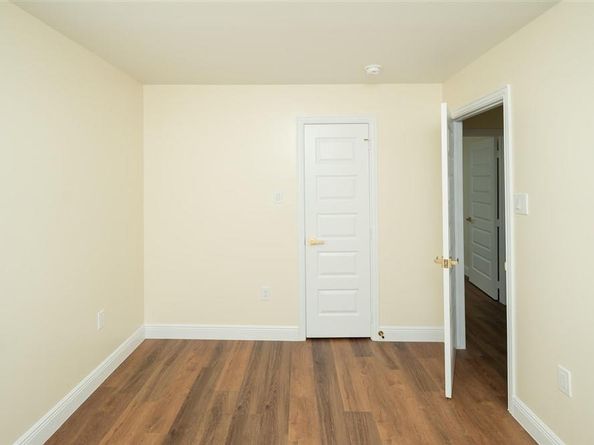 1639  Barlow Avenue , Dallas Texas 75224