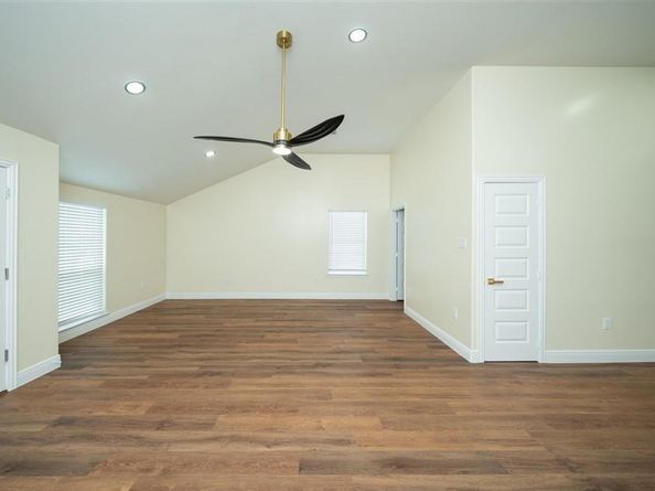 1639  Barlow Avenue , Dallas Texas 75224