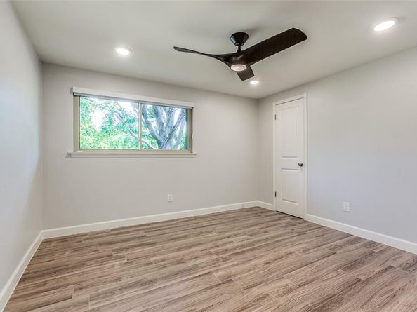7715  La Cosa Drive , Dallas Texas 75248