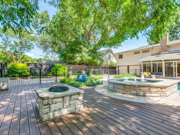 7715  La Cosa Drive , Dallas Texas 75248