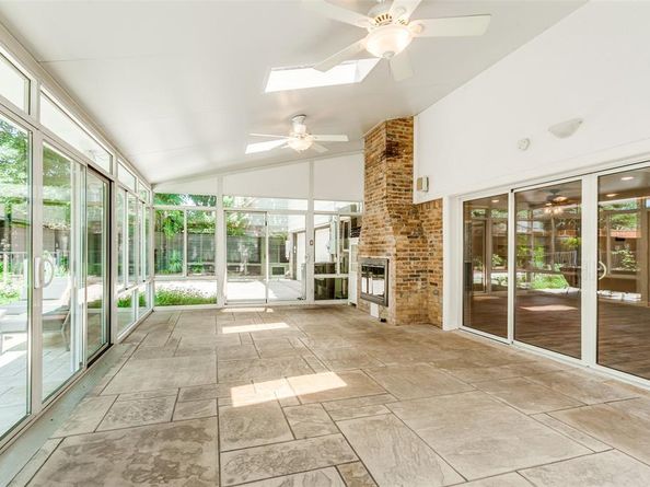 7715  La Cosa Drive , Dallas Texas 75248