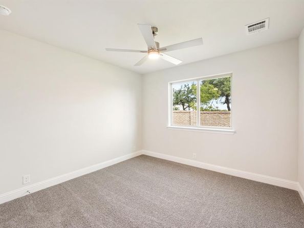 111  Whistling Duck Drive , Balch Springs Texas 75181