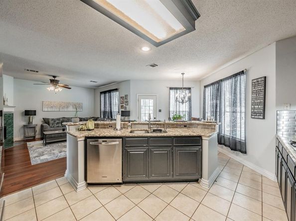2508  Springhill Drive , Grapevine Texas 76051