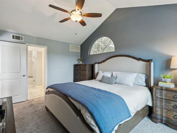 924  Canal Street , Irving Texas 75063