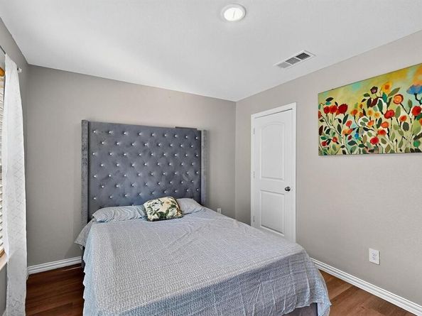 2222  Echo Lake  , Dallas Texas 75253