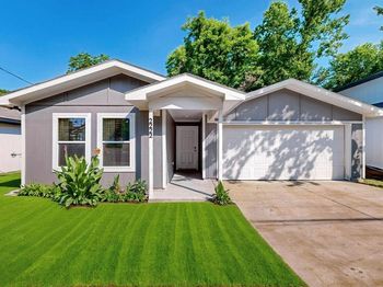 2222  Echo Lake  