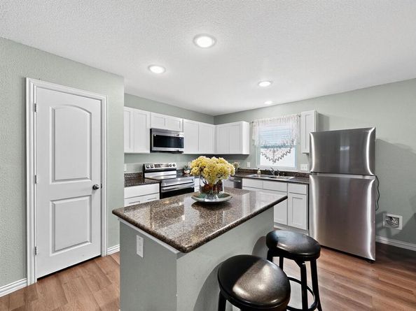 2222  Echo Lake  , Dallas Texas 75253