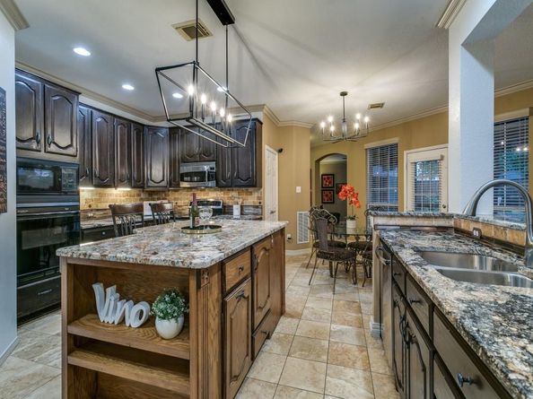 901  Sugarberry Lane , Flower Mound Texas 75028