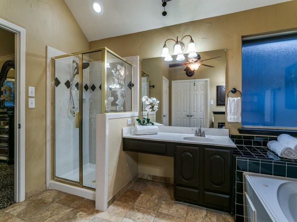 901  Sugarberry Lane , Flower Mound Texas 75028