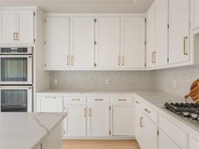 29  Saint Laurent Place , Dallas Texas 75225