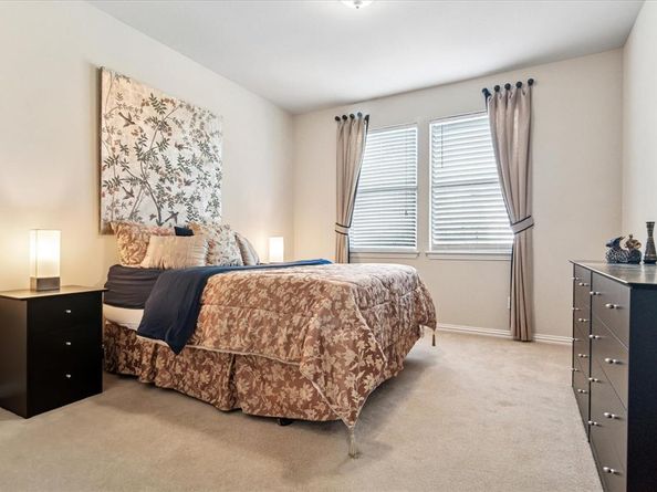 708  Chestnut Hill Drive , Allen Texas 75013