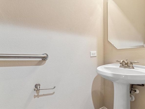 708  Chestnut Hill Drive , Allen Texas 75013